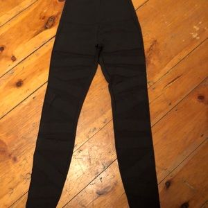 Black lulu leggings